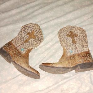 Ariat girls boots size 3